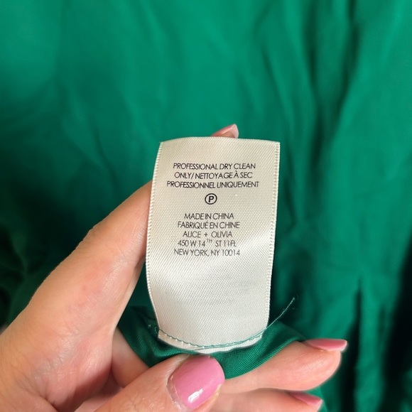 NWOT Alice + Olivia Women's Green Avita Long Sleeve Asymmetric Shirt Dress - Picture 8 of 10